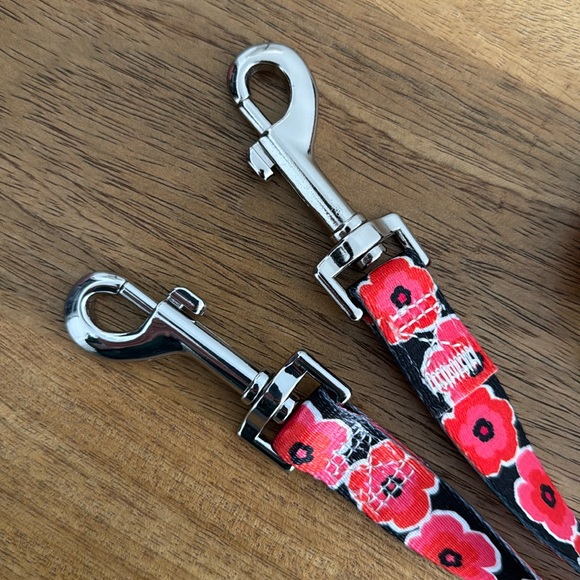 Pet Safe Easy Walk Leash in Poppy size medium- large LOT OF 2 new and unused - Picture 3 of 8